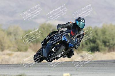 media/Dec-01-2025-Moto Forza (Mon) [[2daa91e15f]]/2-Intermediate Group/Session 2 Turn 9 Entry/